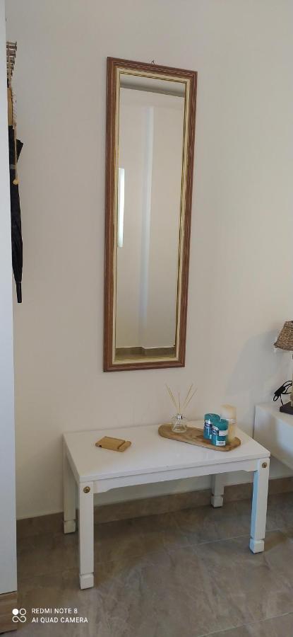 Golden Mile Studio-Apartment Ipsos Luaran gambar