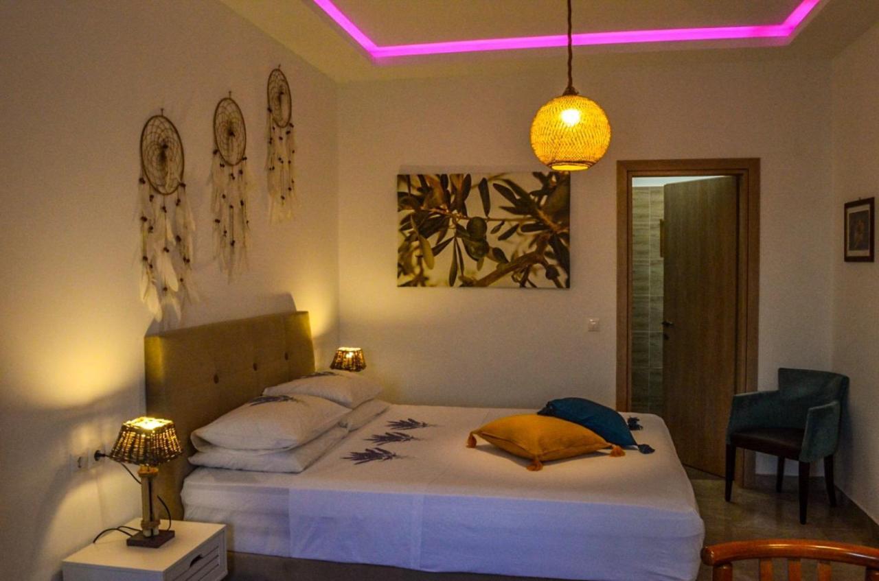 Golden Mile Studio-Apartment Ipsos Luaran gambar