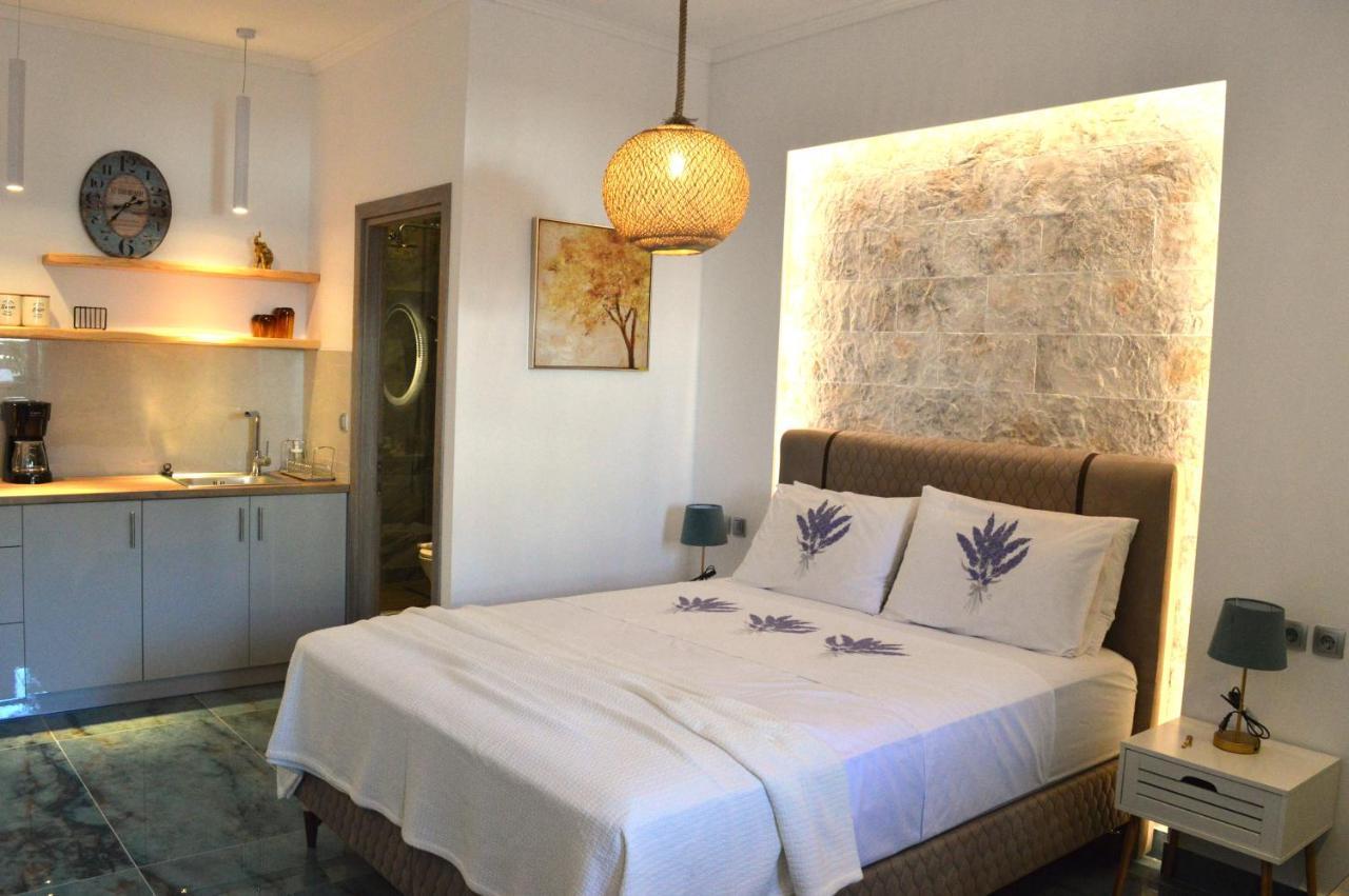Golden Mile Studio-Apartment Ipsos Luaran gambar